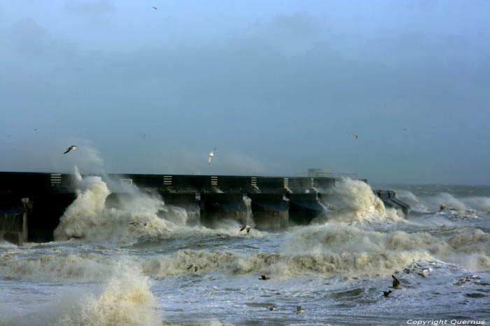 Harbor Breakwater Brighton / United Kingdom 