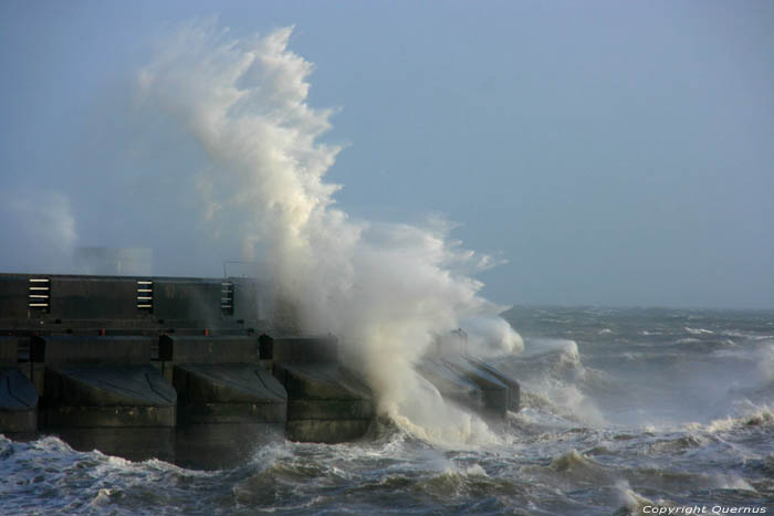 Harbor Breakwater Brighton / United Kingdom 