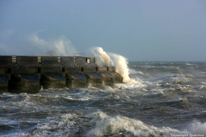 Harbor Breakwater Brighton / United Kingdom 