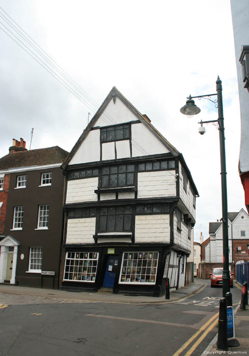 Oblique house - House Bulging Out Over the Road - John Boys House Canterbury / United Kingdom 