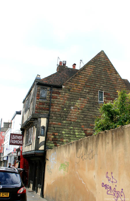 Maison le Soleil Canterbury / Angleterre 