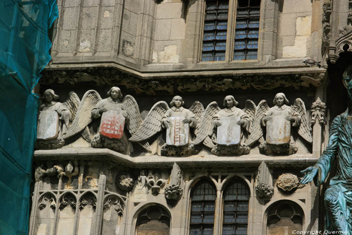 Entrance gate to Cathedral Canterbury / United Kingdom 