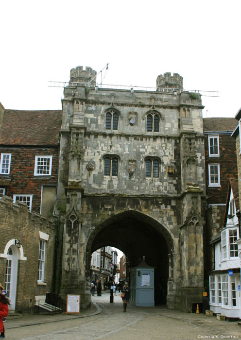 Porte d'entre vers Cathdrale Canterbury / Angleterre 