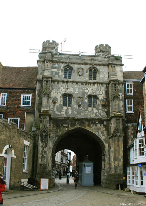 Toegangspoort tot Cathedraal Canterbury / Engeland 