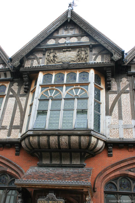 Beaney Institute / Biliotheek en Museum Canterbury / Engeland 