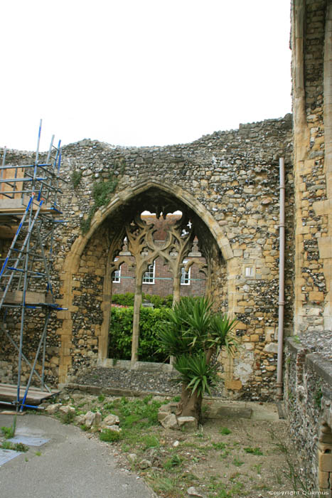 Ruins Canterbury / United Kingdom 