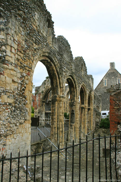 Ruins Canterbury / United Kingdom 