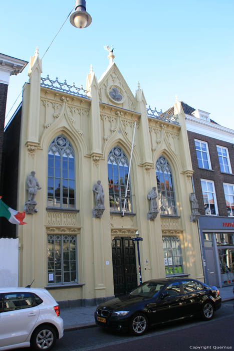Maison de Frres Cygnes 'S-Hertogenbosch / Pays Bas 