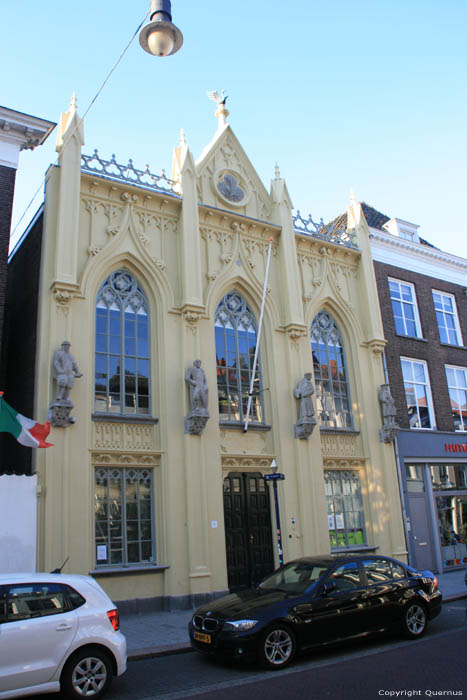 Zwanenbroedershuis 'S-Hertogenbosch / Nederland 