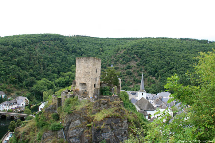 Kasteel Esch-sur-Sre / Luxemburg 