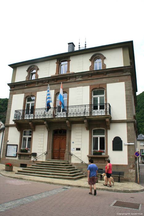 Gemeentehuis Esch-sur-Sre / Luxemburg 