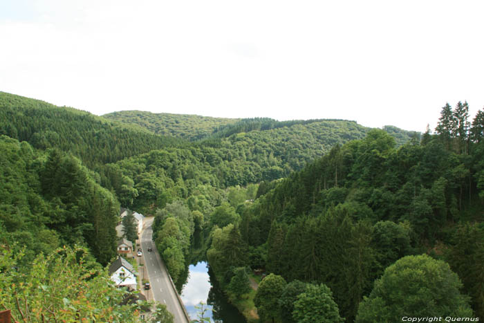 Uitzicht naar zuiden Esch-sur-Sre / Luxemburg 