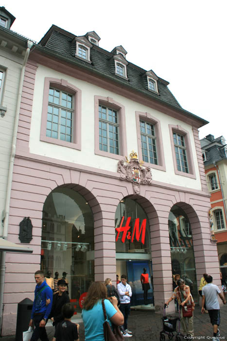 H & M TRIER / Duitsland 