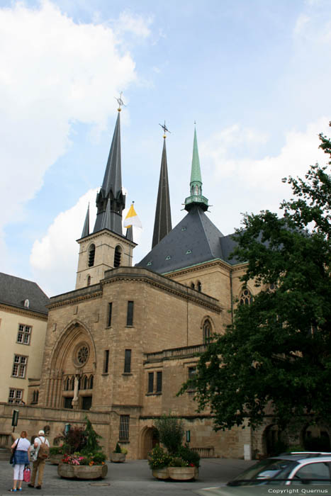 Onze-Lieve-Vrouwecathedraal Luxembourg / Luxemburg 