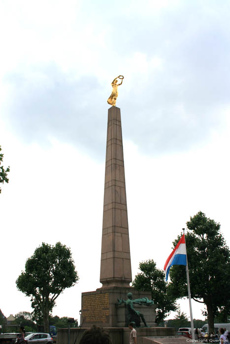 Oorlogsmonument  Luxembourg / Luxemburg 