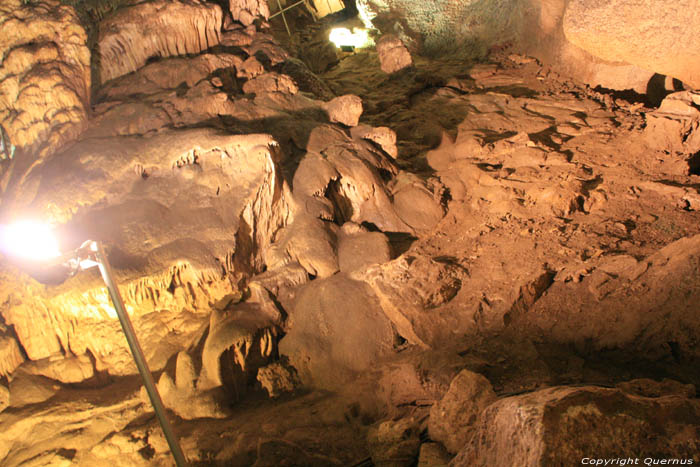 Ledenika Cave Vratza / Bulgaria 