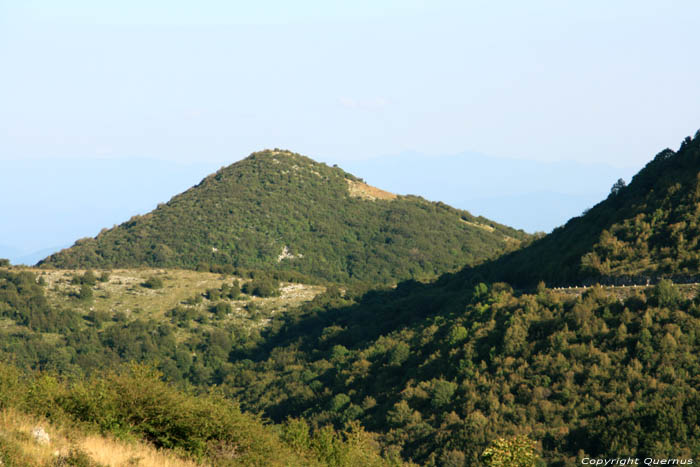 Balkan gebergte Chelopech in Vratza / Bulgarije 