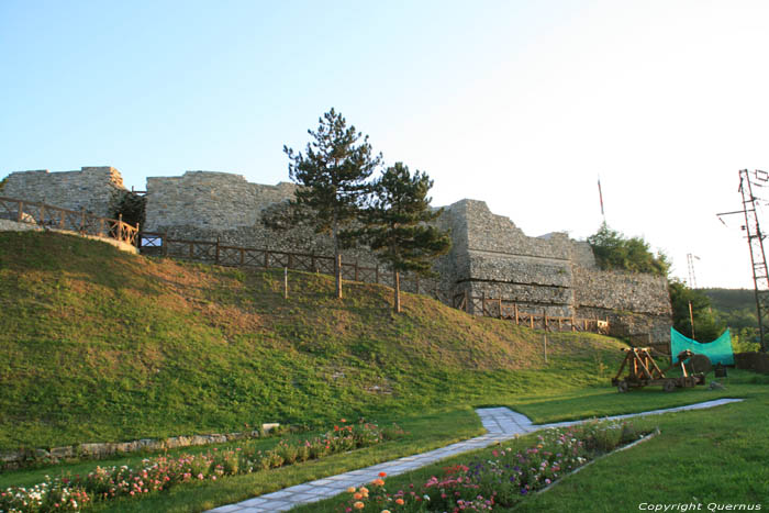 Chteau Fort de Mezdra Mezdra / Bulgarie 