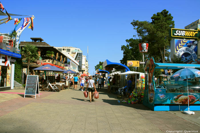 Straatzicht Slunchev Briag/Sunny Beach / Bulgarije 