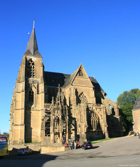 Onze-Lieve-Vrouwebasiliek Avioth / FRANKRIJK 