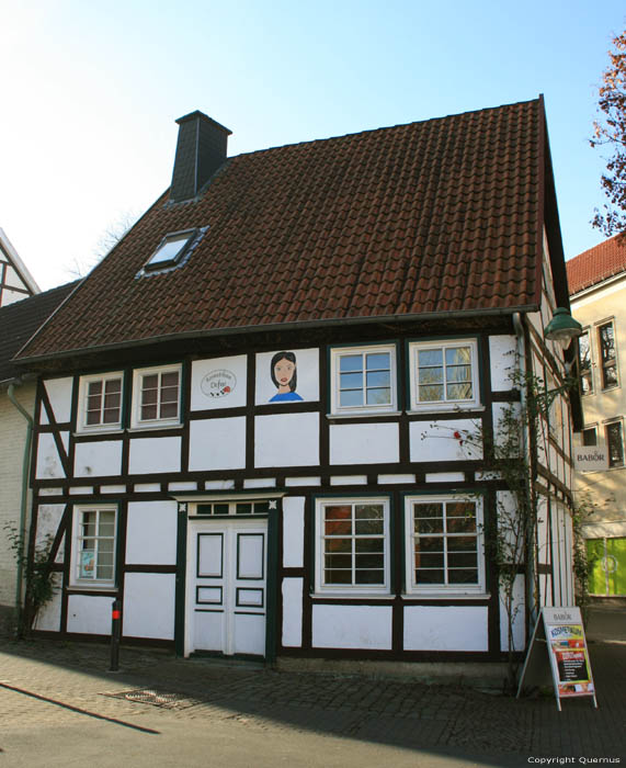 Cosmetique Defne Soest / Allemagne 