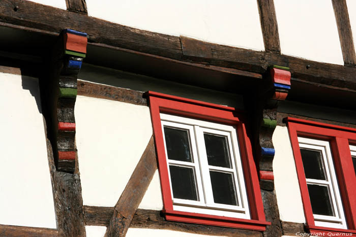 Huis rode vensters Soest / Duitsland 