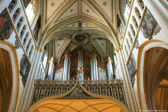 Sint-Nicolaascathedraal Fribourg/Vrijburg / Zwitserland 