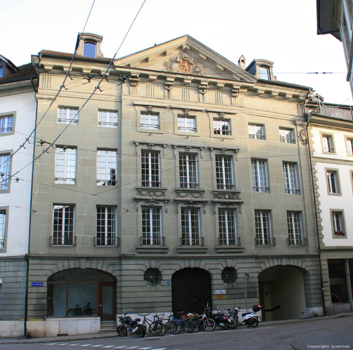 Building - Dr Marlise Weder Fribourg / Switzerland 