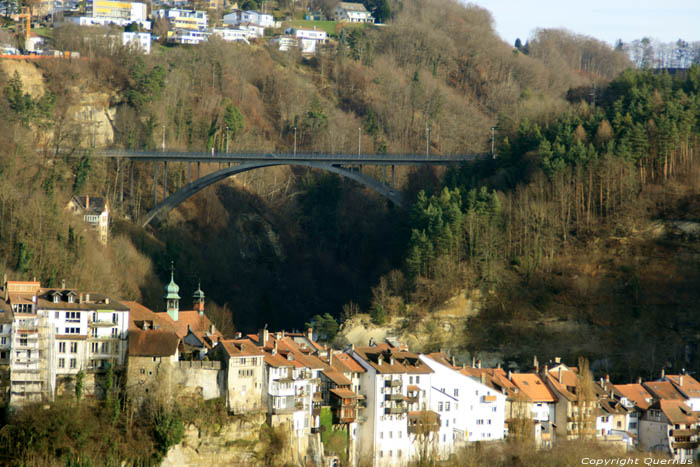 Brug over Gottron Fribourg/Vrijburg / Zwitserland 