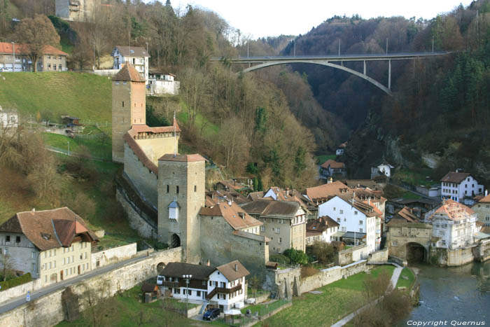 Stadsomwalling - Kattentorens Fribourg/Vrijburg / Zwitserland 