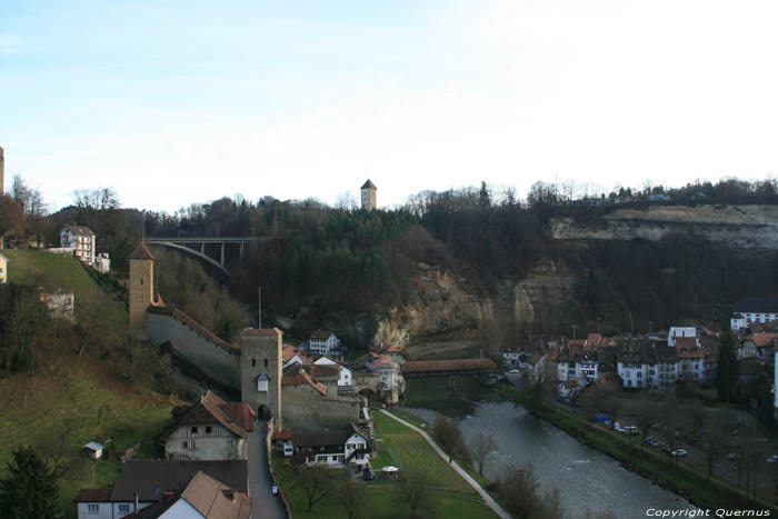 Stadsomwalling - Kattentorens Fribourg/Vrijburg / Zwitserland 