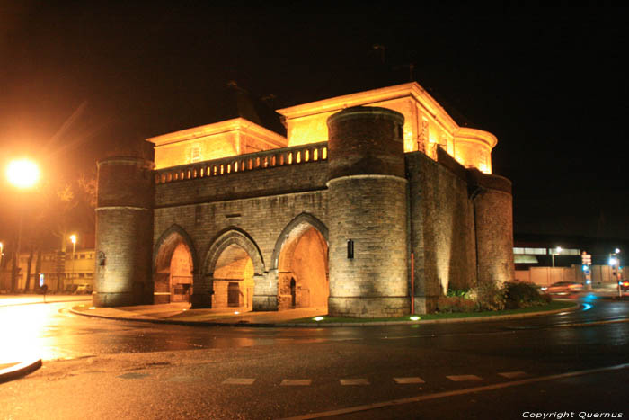 Poort van Valenciennes Douai in DOUAI / FRANKRIJK 