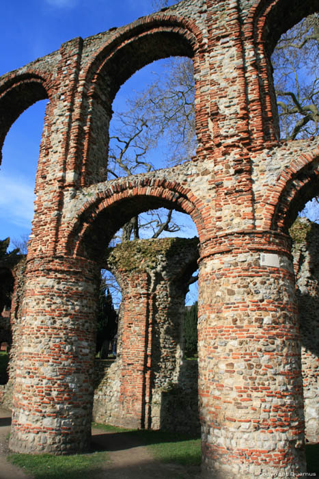 Ruines de l'Abbeye Saint Botolphe Colchester / Angleterre 