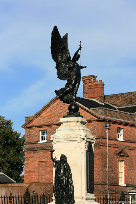 Statue Colchester / United Kingdom 