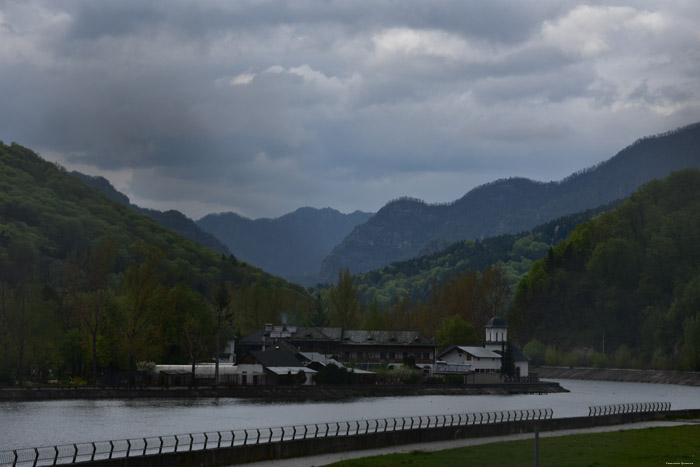 View on Lake Jiblea Veche / Romania 