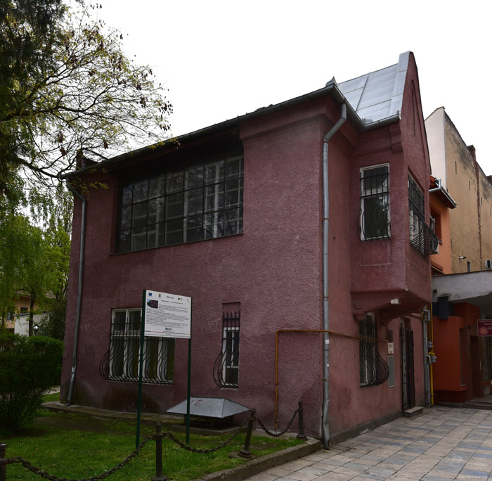 Paul Erdös House / Atelier Satu Mare / Romania 
