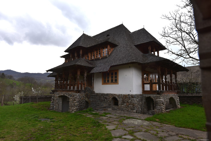 House with typical gate Mare / Romania 