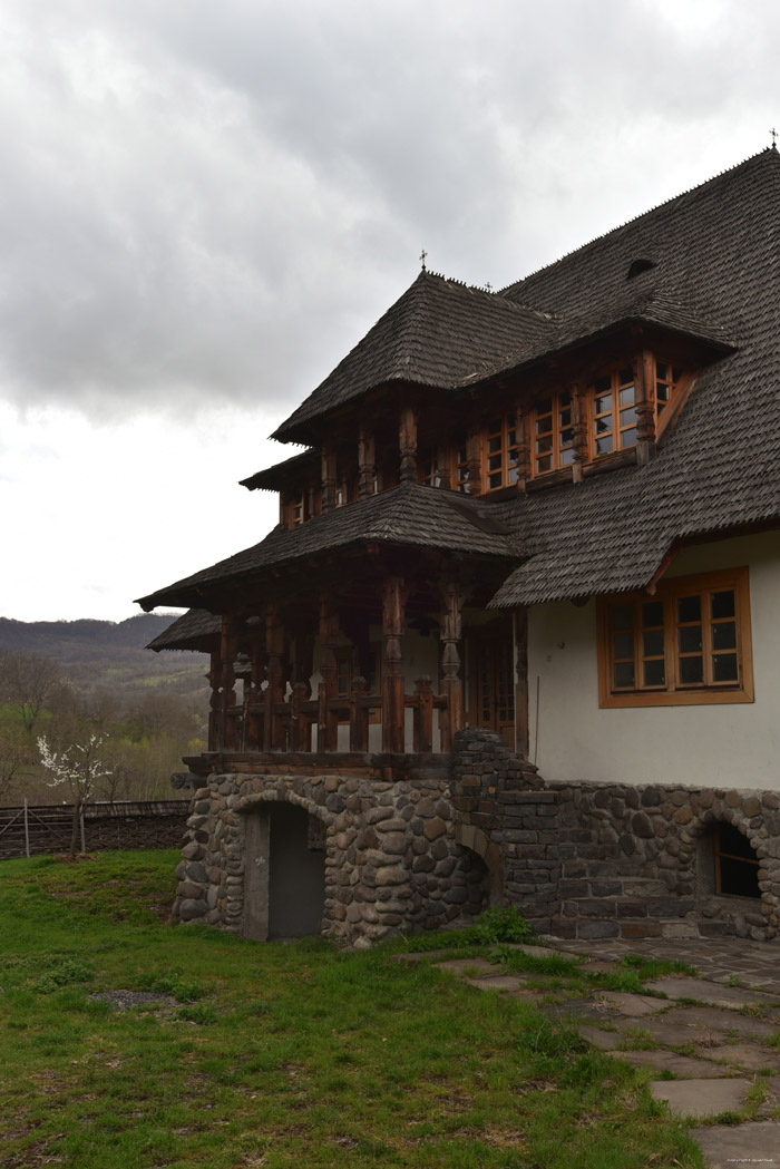 Maison avec porte typique Mare / Roumanie 