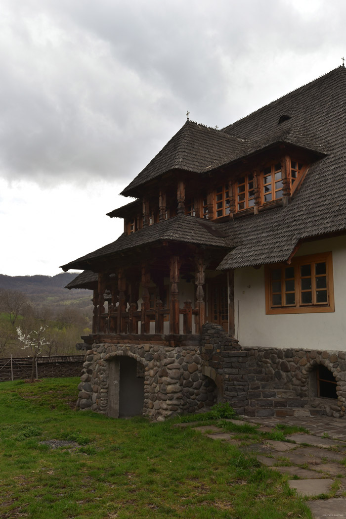 House with typical gate Mare / Romania 