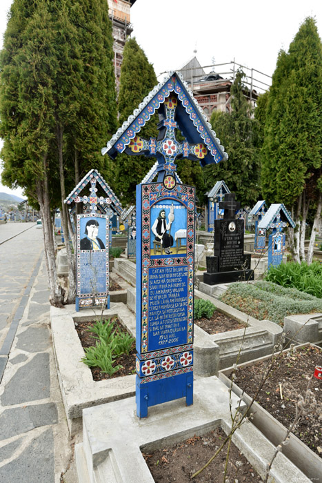 Vrolijk Kerkhof (Vesel Cimitrul) Sapanta / Roemeni Kruis van Irina Stan