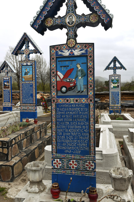 Merry Graveyard (Cimitrul Vesel) Sapanta / Romania 