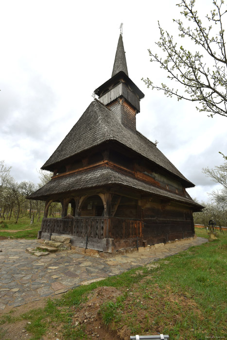 Eglise en bois Prsentation de la Virge dans le Temple Barsana / Roumanie 