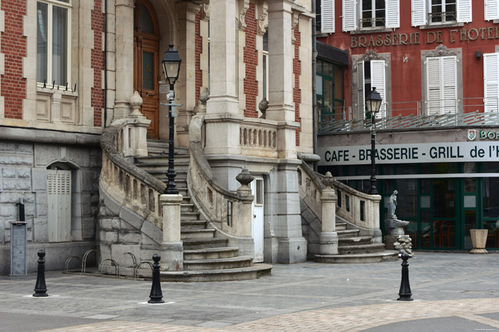 Gemeentehuis Givet / FRANKRIJK 