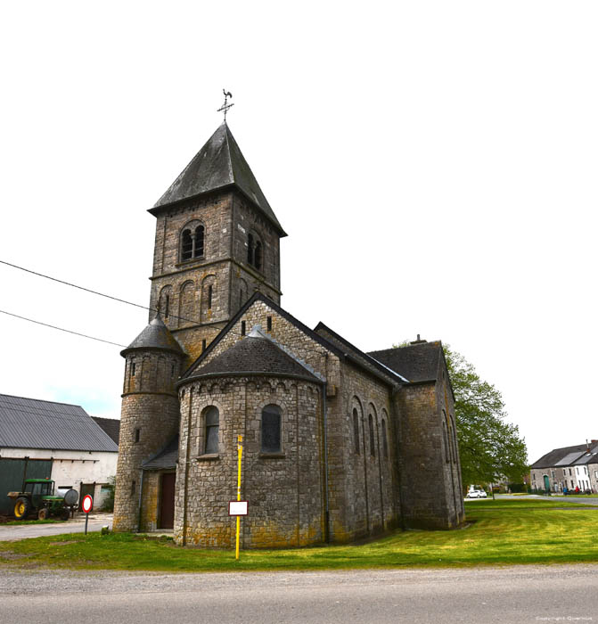 Sint Geneviuskerk VODECE in PHILIPPEVILLE / BELGI 