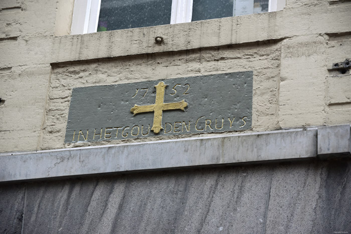Dans la Croix Dore Maastricht / Pays Bas 