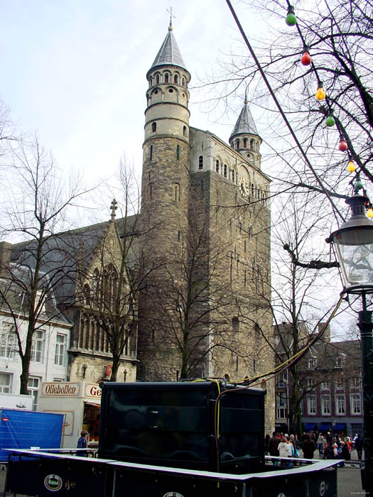 Onze-Lieve-Vrouwebasiliek Maastricht / Nederland 