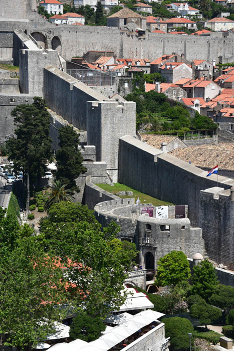 Stadssomwalling Oost Dubrovnik in Dubrovnic / KROATI 