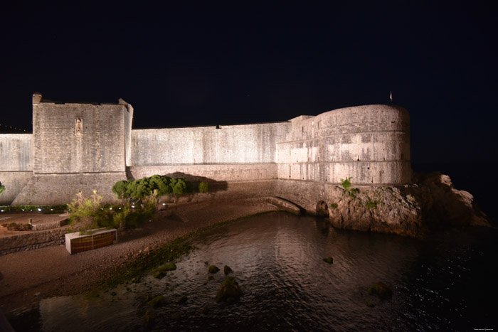 Stadssomwalling Oost Dubrovnik in Dubrovnic / KROATI 