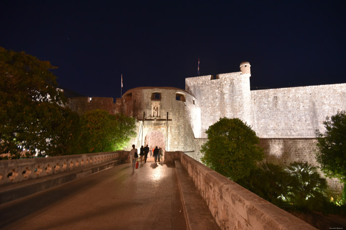 Vrata Pile Gate Dubrovnik in Dubrovnic / CROATIA 