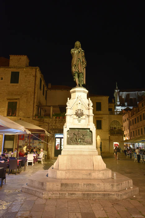 Statue Spomenik Ivanu Gundulicu Dubrovnik  Dubrovnic / CROATIE 